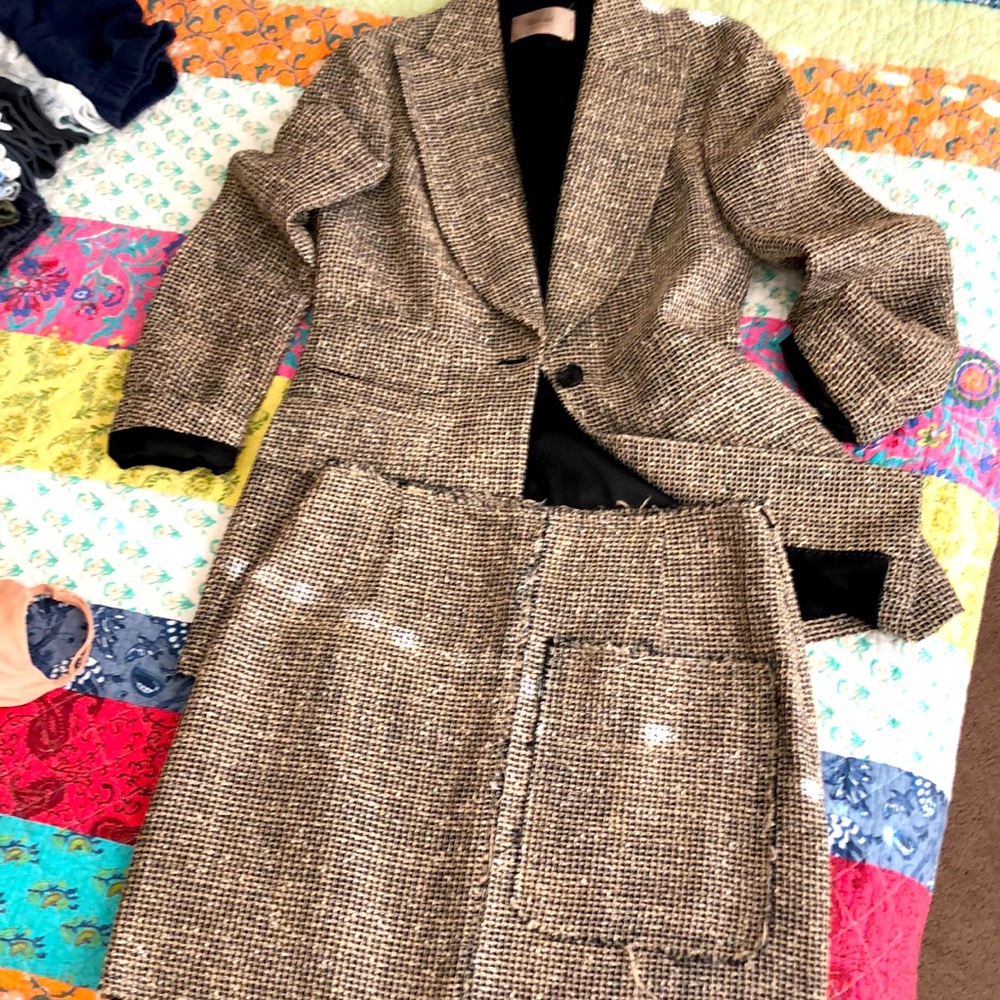 Suistudio tweed skirt suit